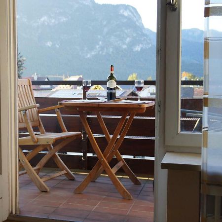 Sunny 1-Room Apartment Near Railway Station Garmisch-Partenkirchen Exterior foto